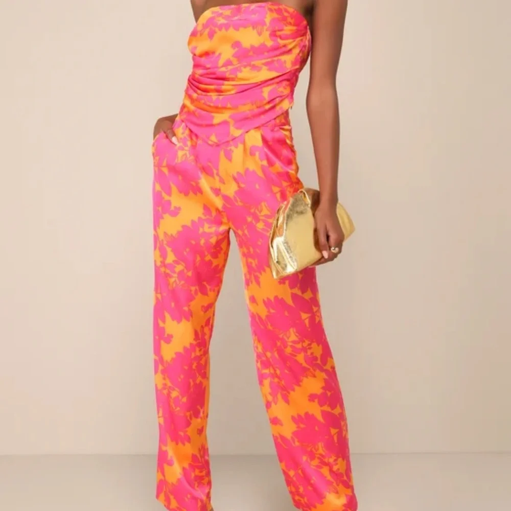 Instinctive Glam Pink and Orange Strapless Top - Picture 2 of 4